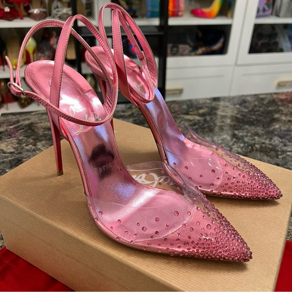 NWT Christian Louboutin heels, 41